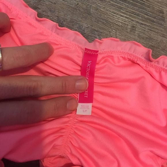 ✖️Victoria’s Secret Strapless Bikini Swim Set✖️ - Picture 5 of 8